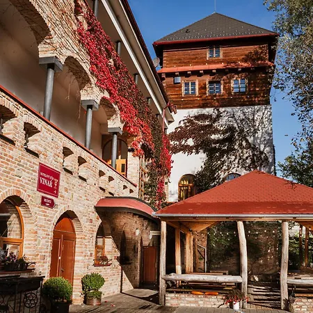 Hotel Vinar - & Art Wine Hall Kurdejov
