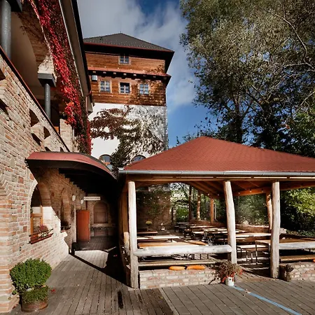Hotel Vinar - & Art Wine Hall Kurdejov